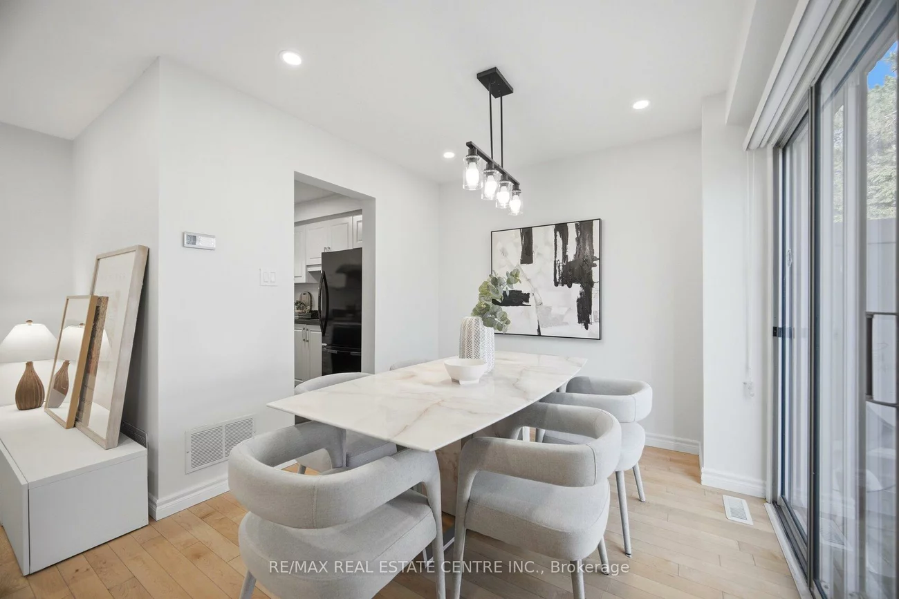 35, Ceremonial, Hurontario, Mississauga