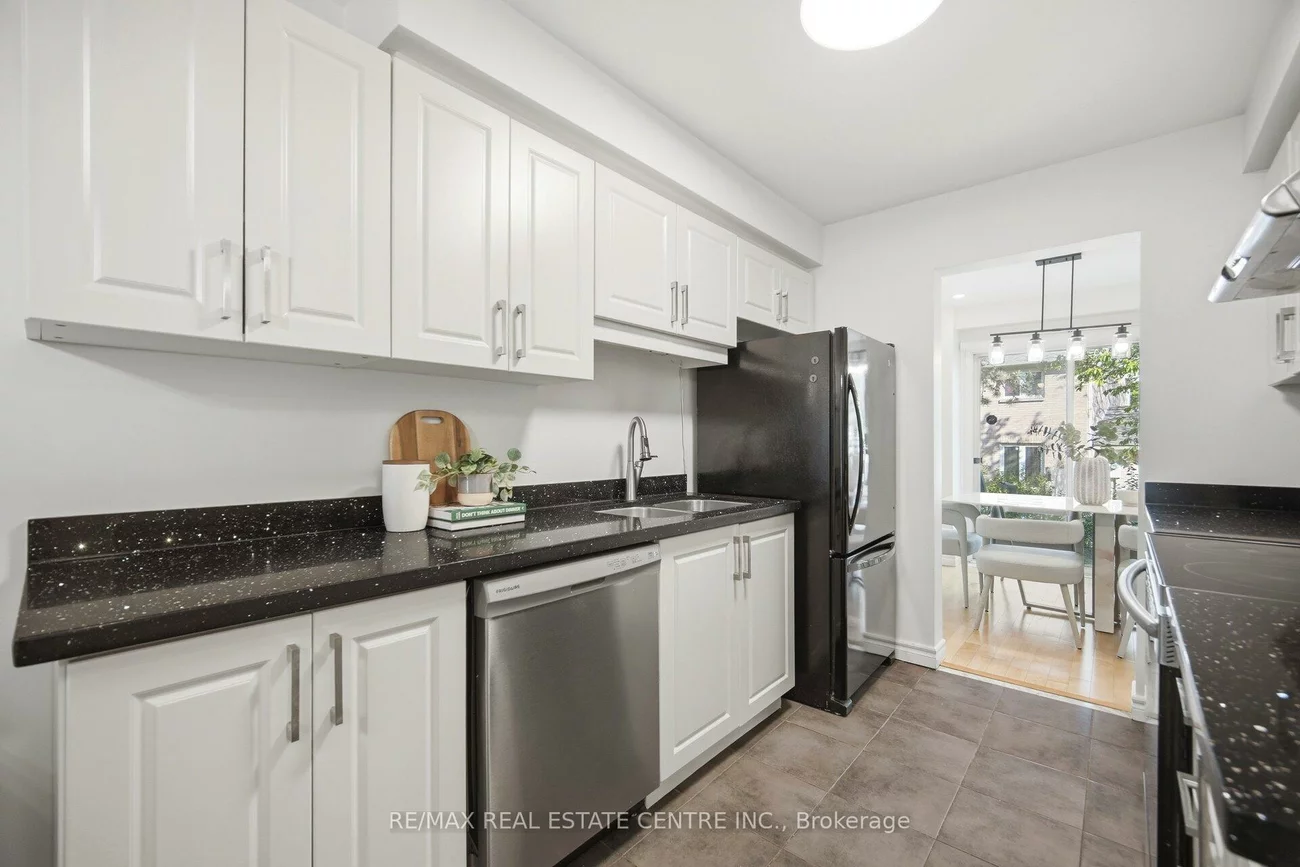 35, Ceremonial, Hurontario, Mississauga
