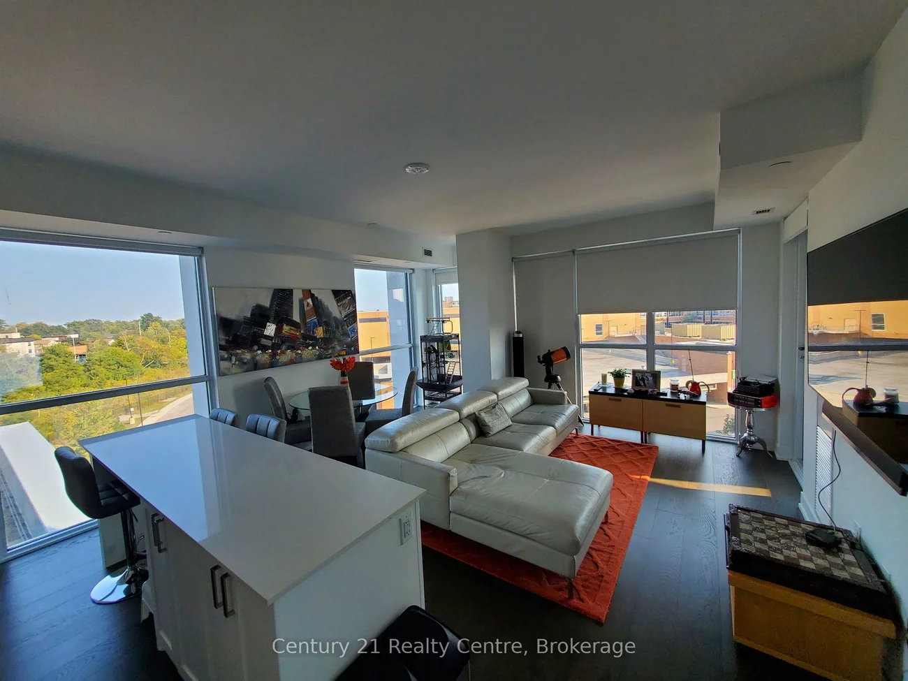 1063, Douglas Mccurdy Comm, Lakeview, Mississauga