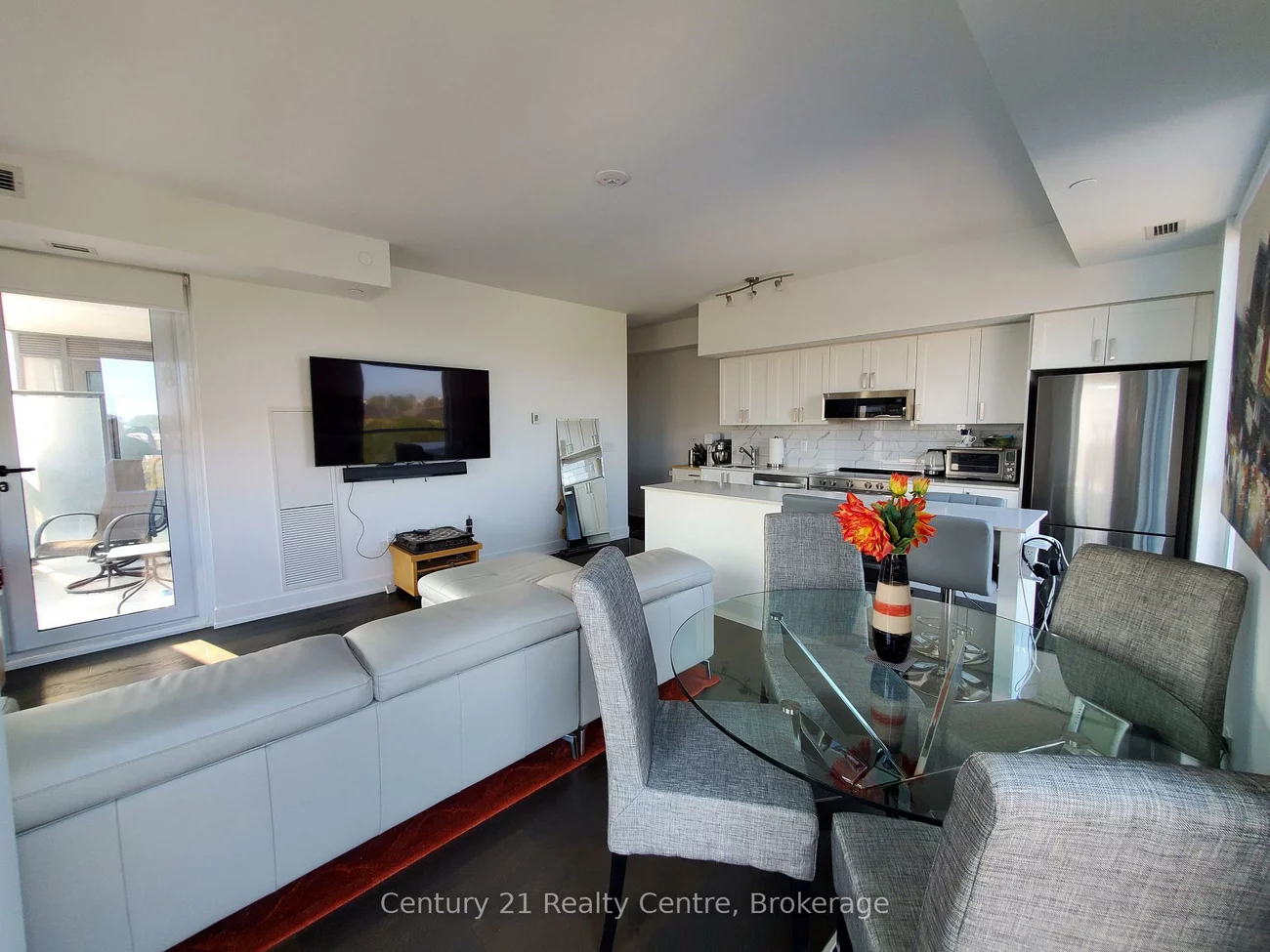 1063, Douglas Mccurdy Comm, Lakeview, Mississauga