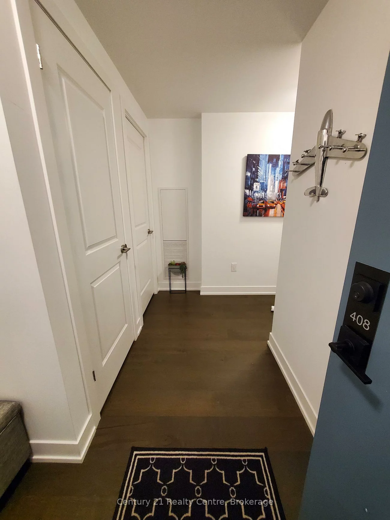 1063, Douglas Mccurdy Comm, Lakeview, Mississauga