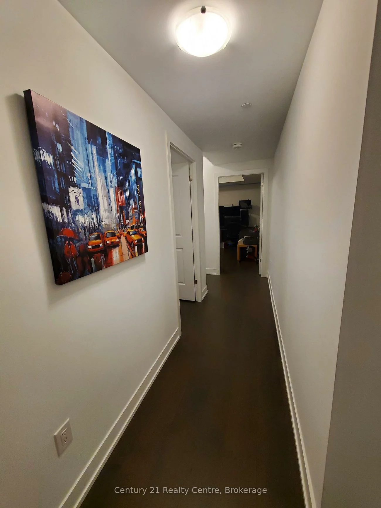 1063, Douglas Mccurdy Comm, Lakeview, Mississauga