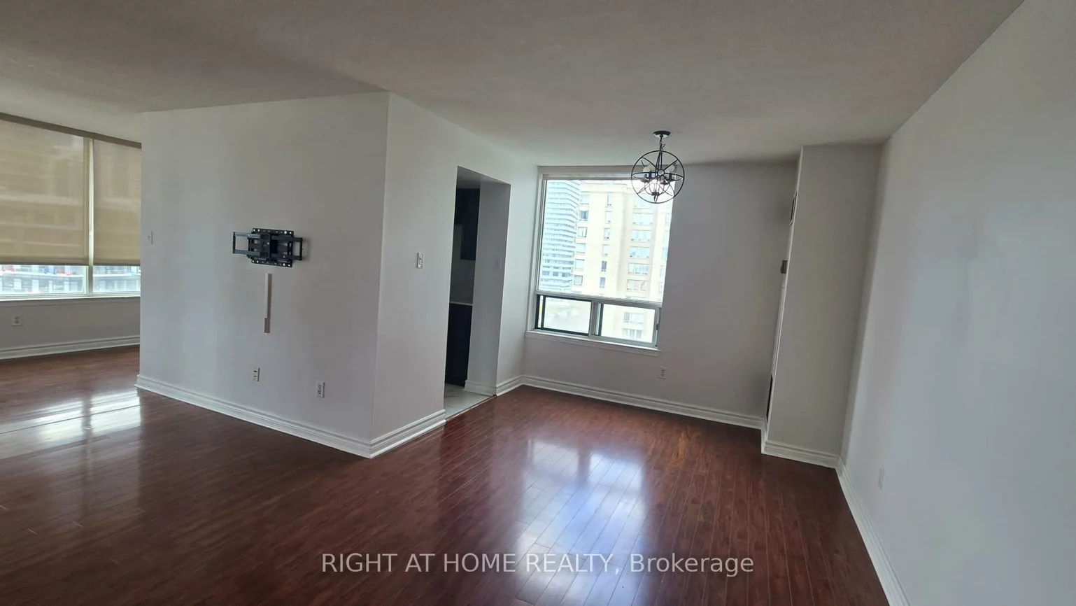 550, Webb, City Centre, Mississauga