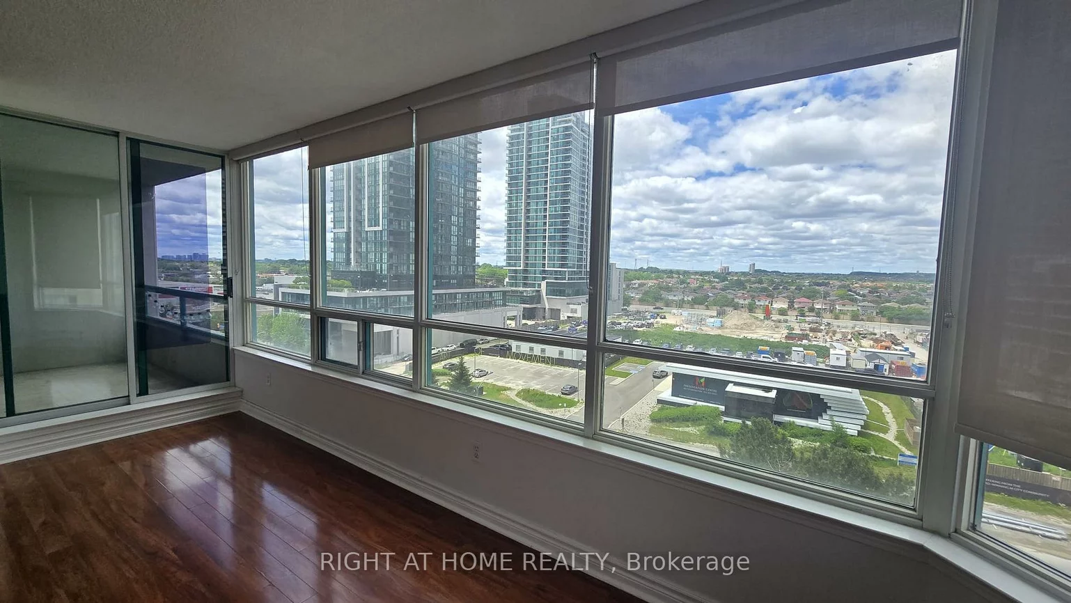 550, Webb, City Centre, Mississauga