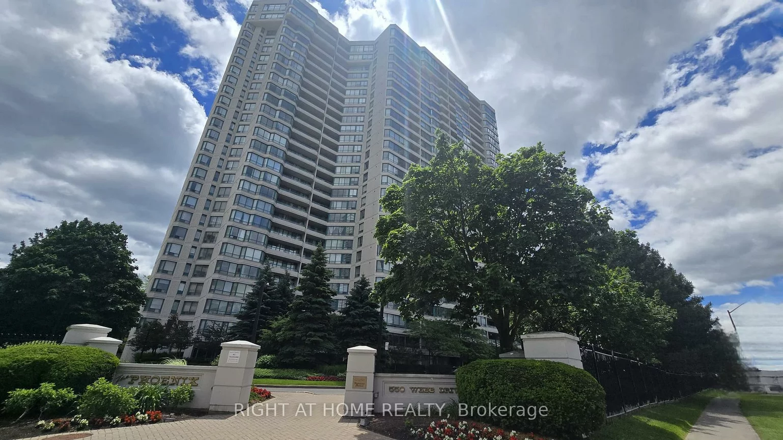 550, Webb, City Centre, Mississauga