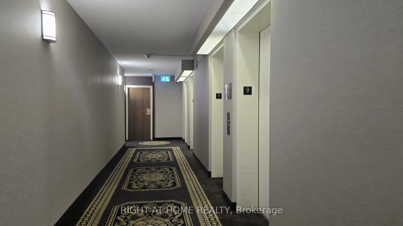 550, Webb, City Centre, Mississauga