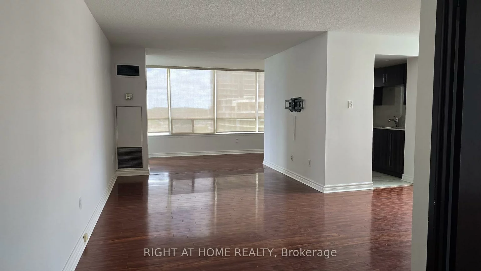 550, Webb, City Centre, Mississauga