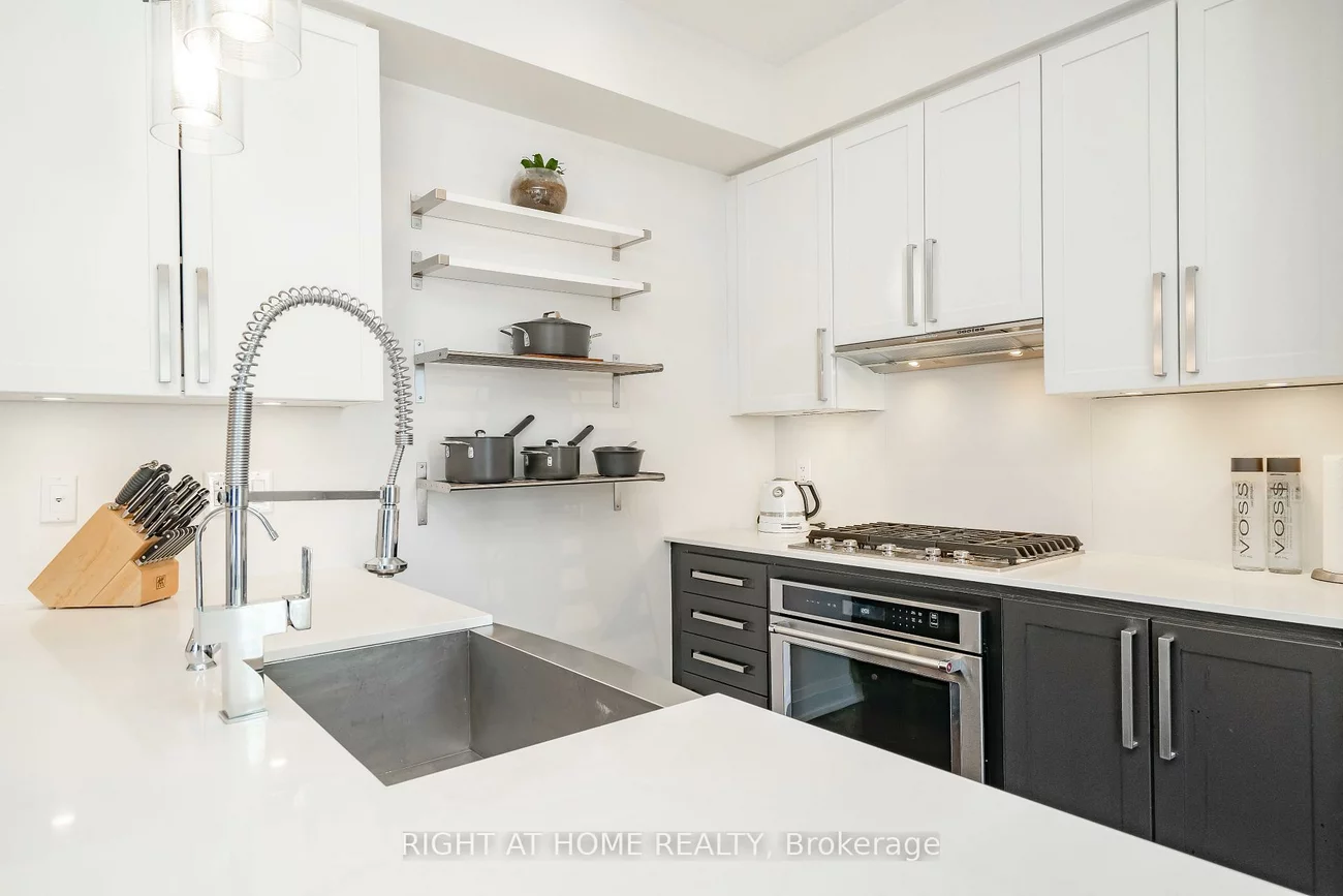 4030, Parkside Village, Creditview, Mississauga
