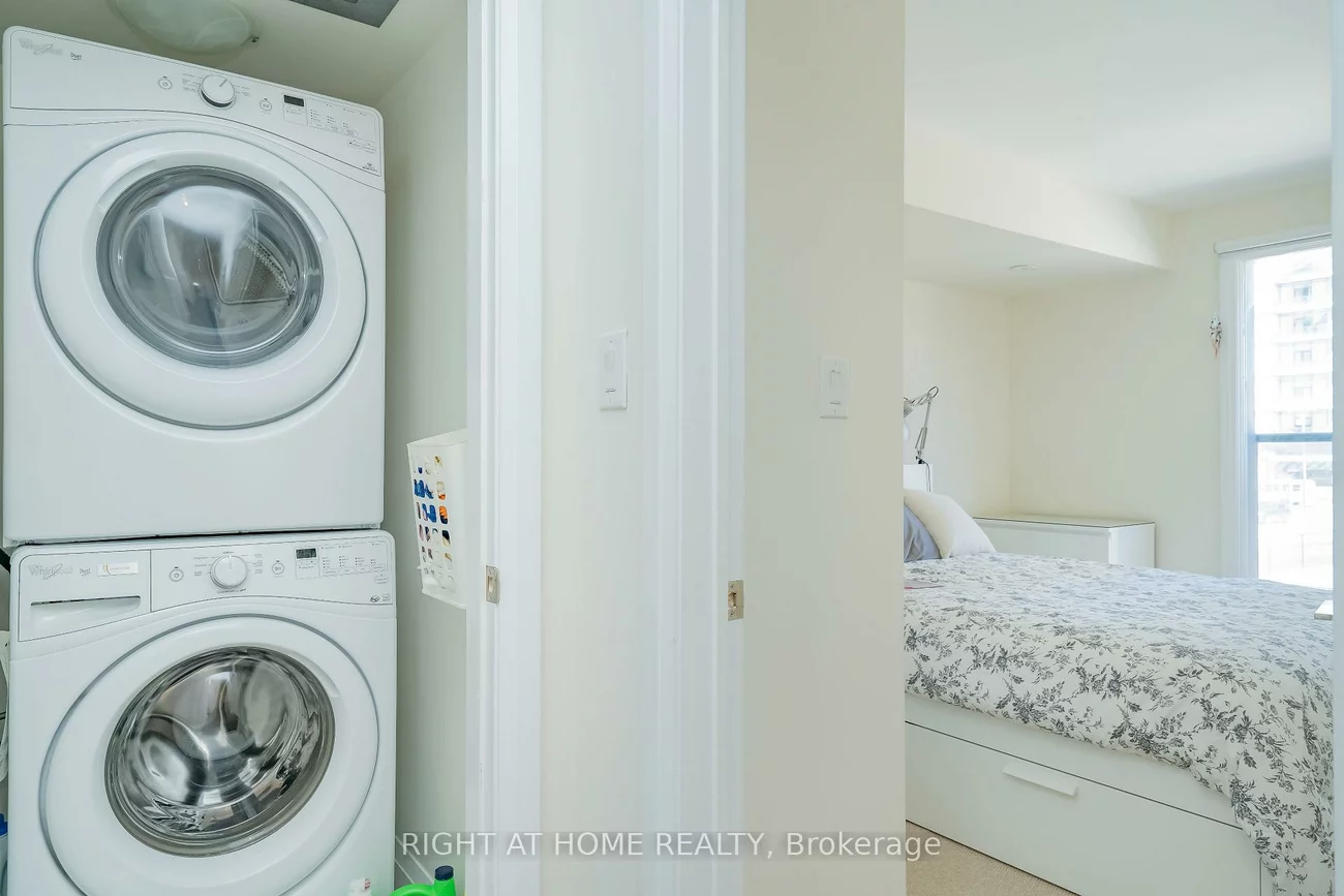 4030, Parkside Village, Creditview, Mississauga