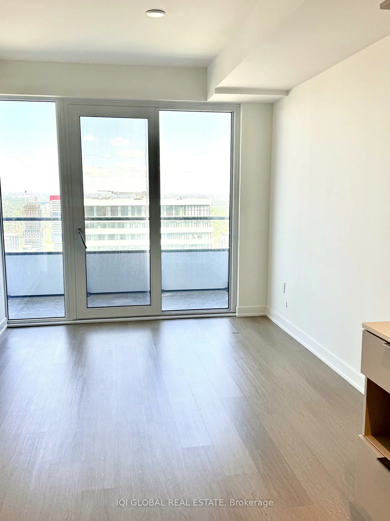 448, Burnhamthorpe, City Centre, Mississauga