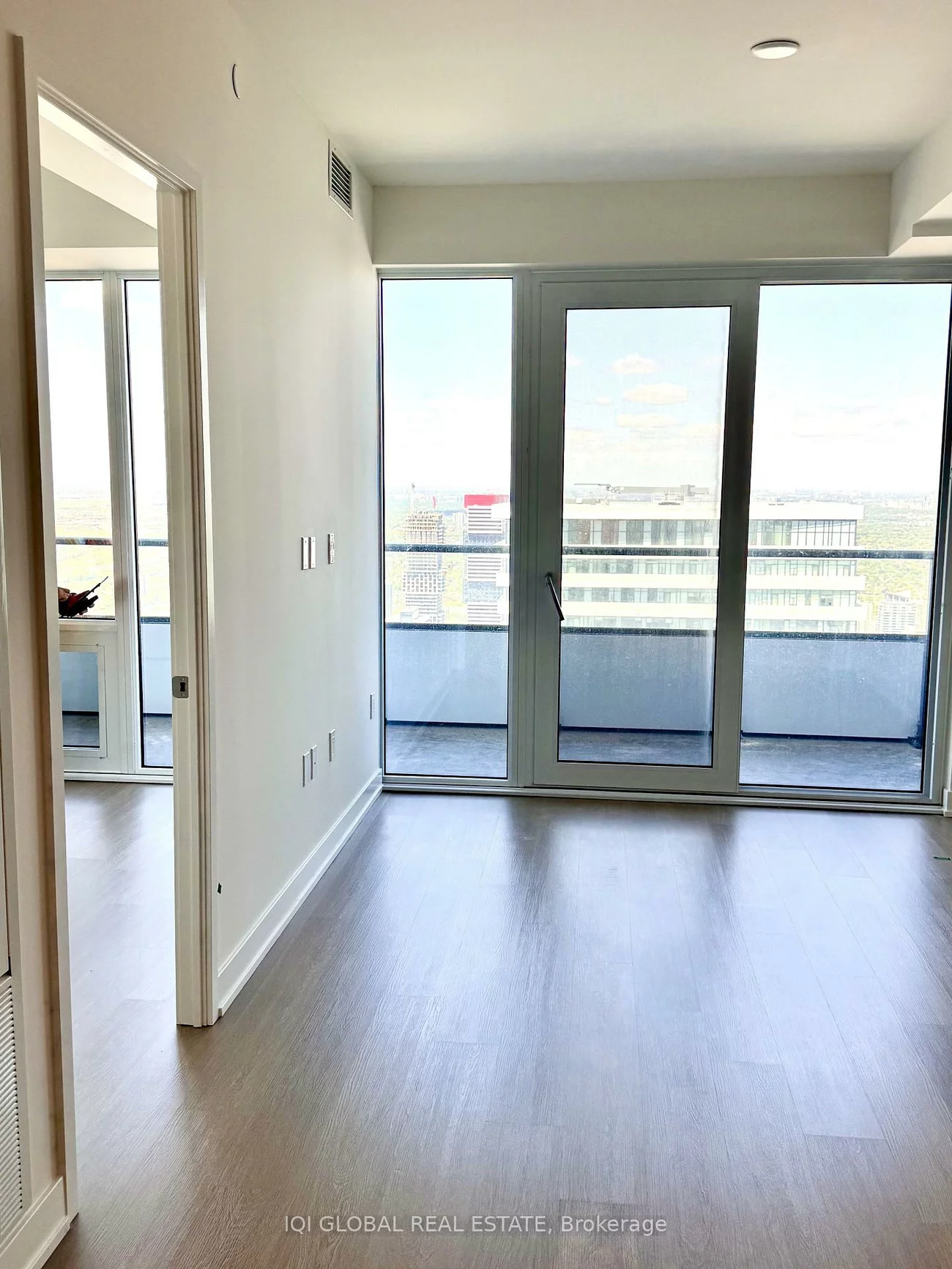 448, Burnhamthorpe, City Centre, Mississauga