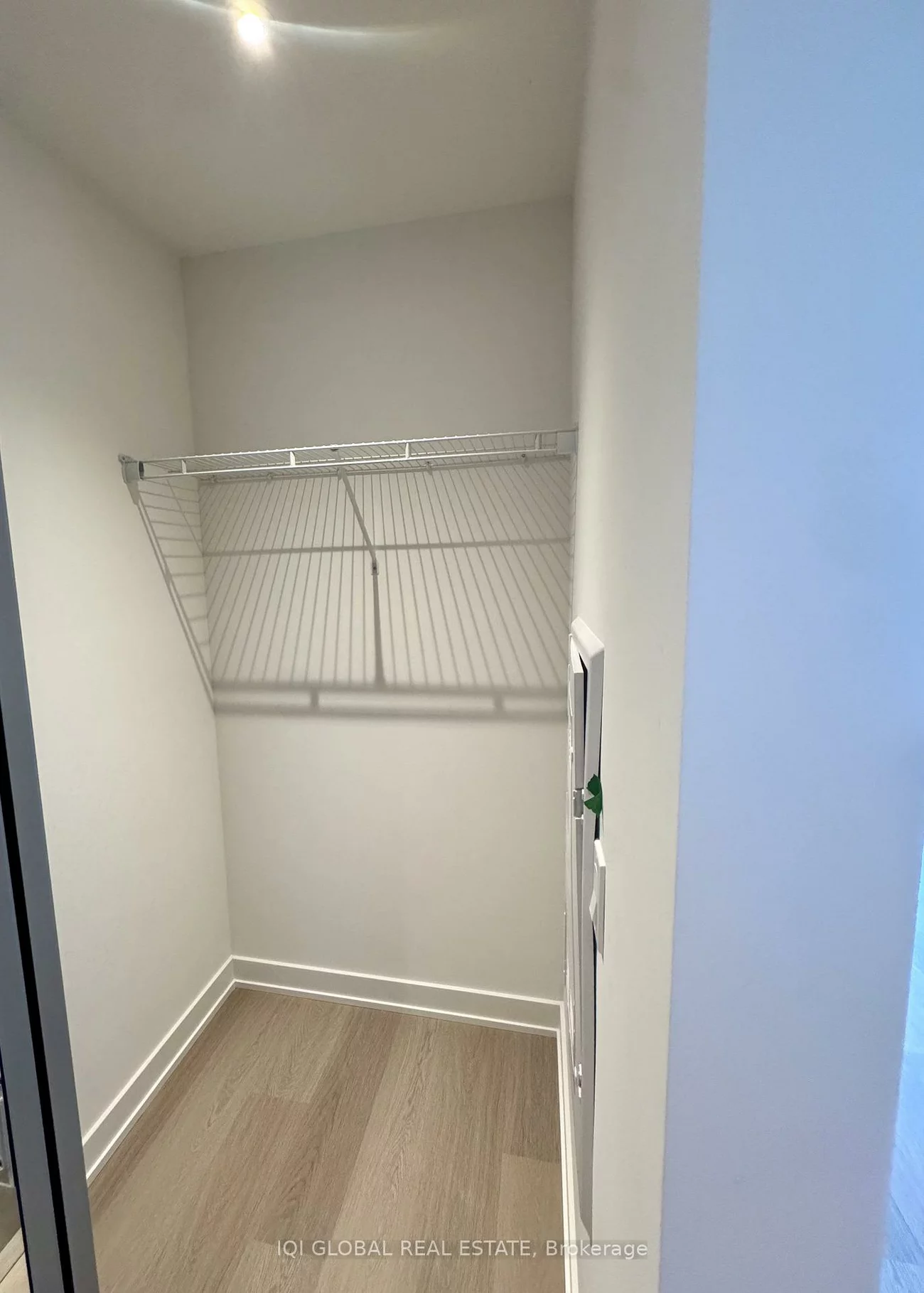 448, Burnhamthorpe, City Centre, Mississauga