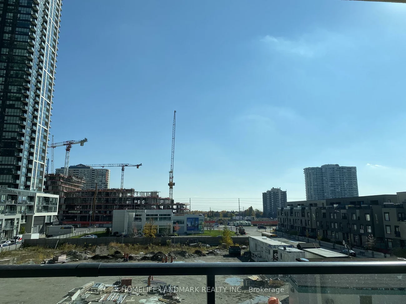4055, Parkside Village, Creditview, Mississauga