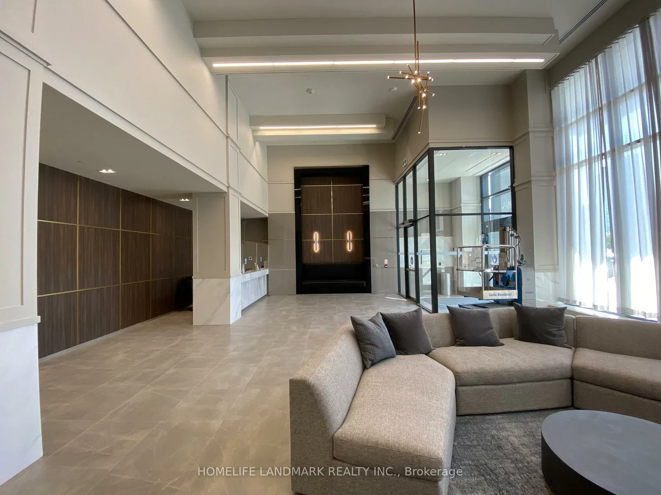 4055, Parkside Village, Creditview, Mississauga