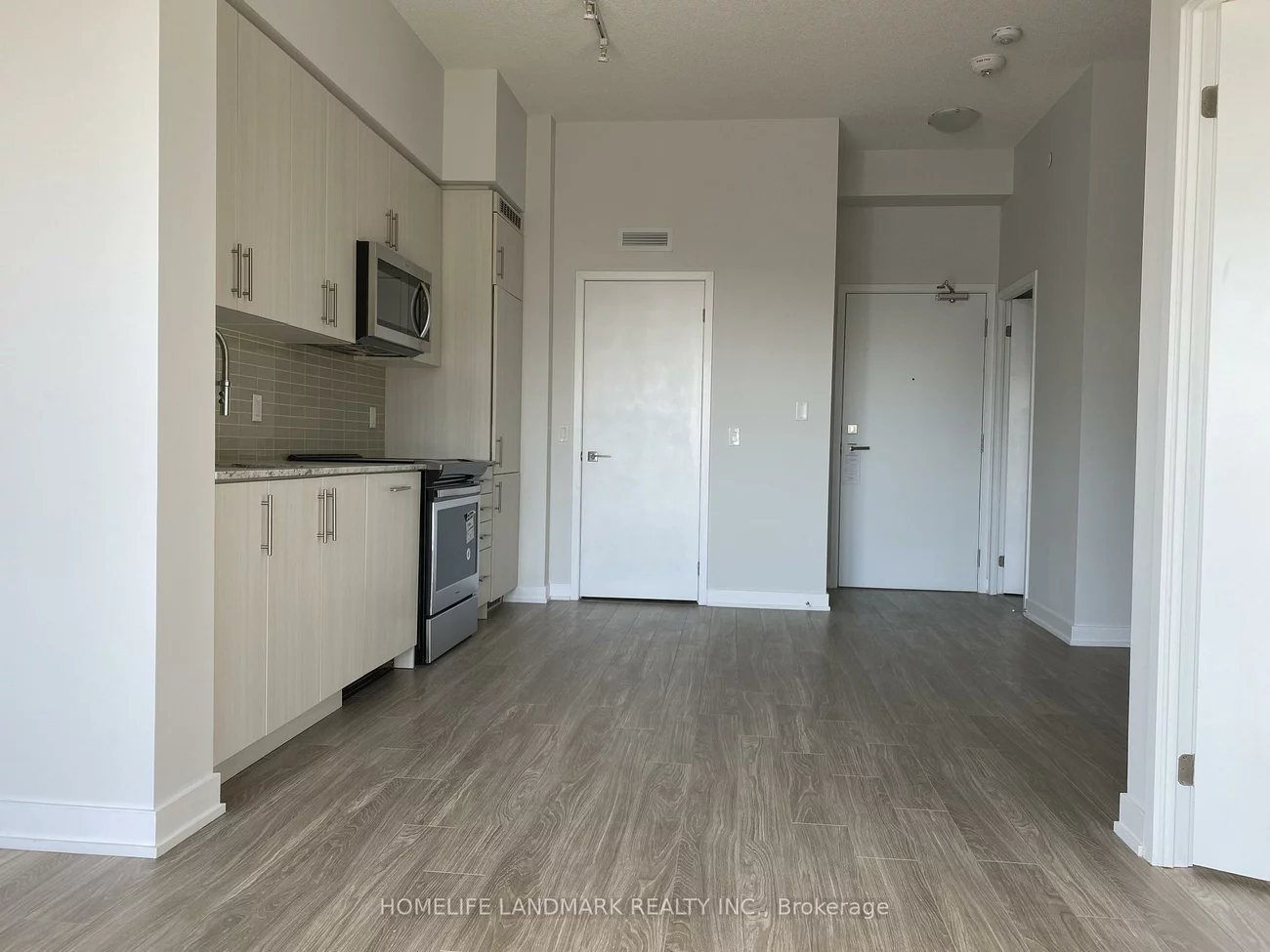 4055, Parkside Village, Creditview, Mississauga