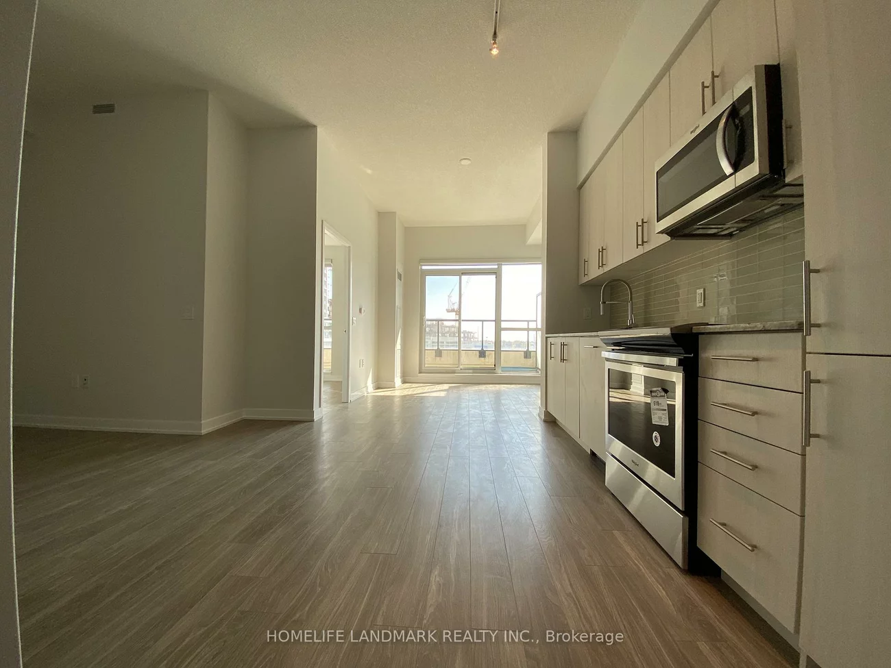 4055, Parkside Village, Creditview, Mississauga