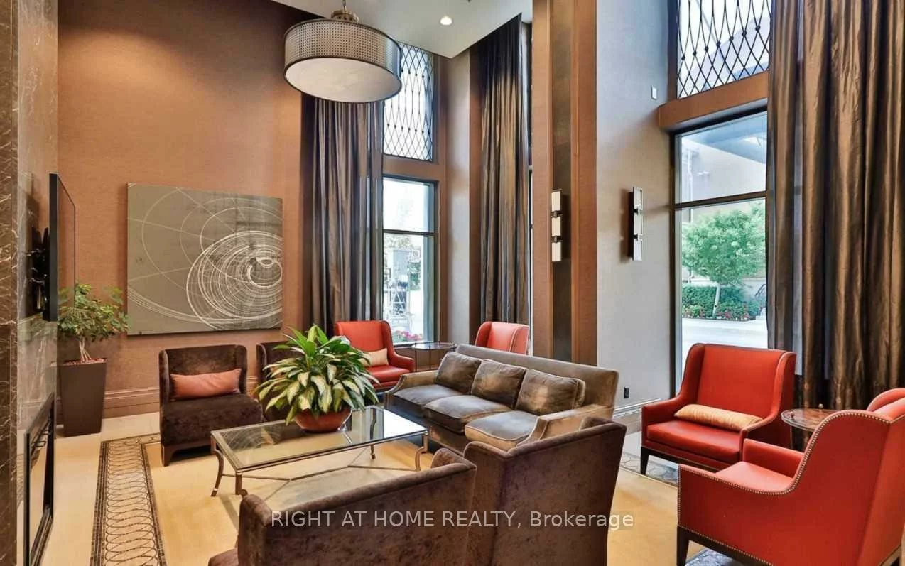 385, Prince Of Wales, City Centre, Mississauga