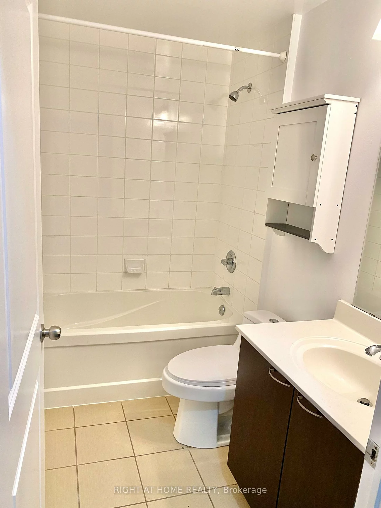 385, Prince Of Wales, City Centre, Mississauga