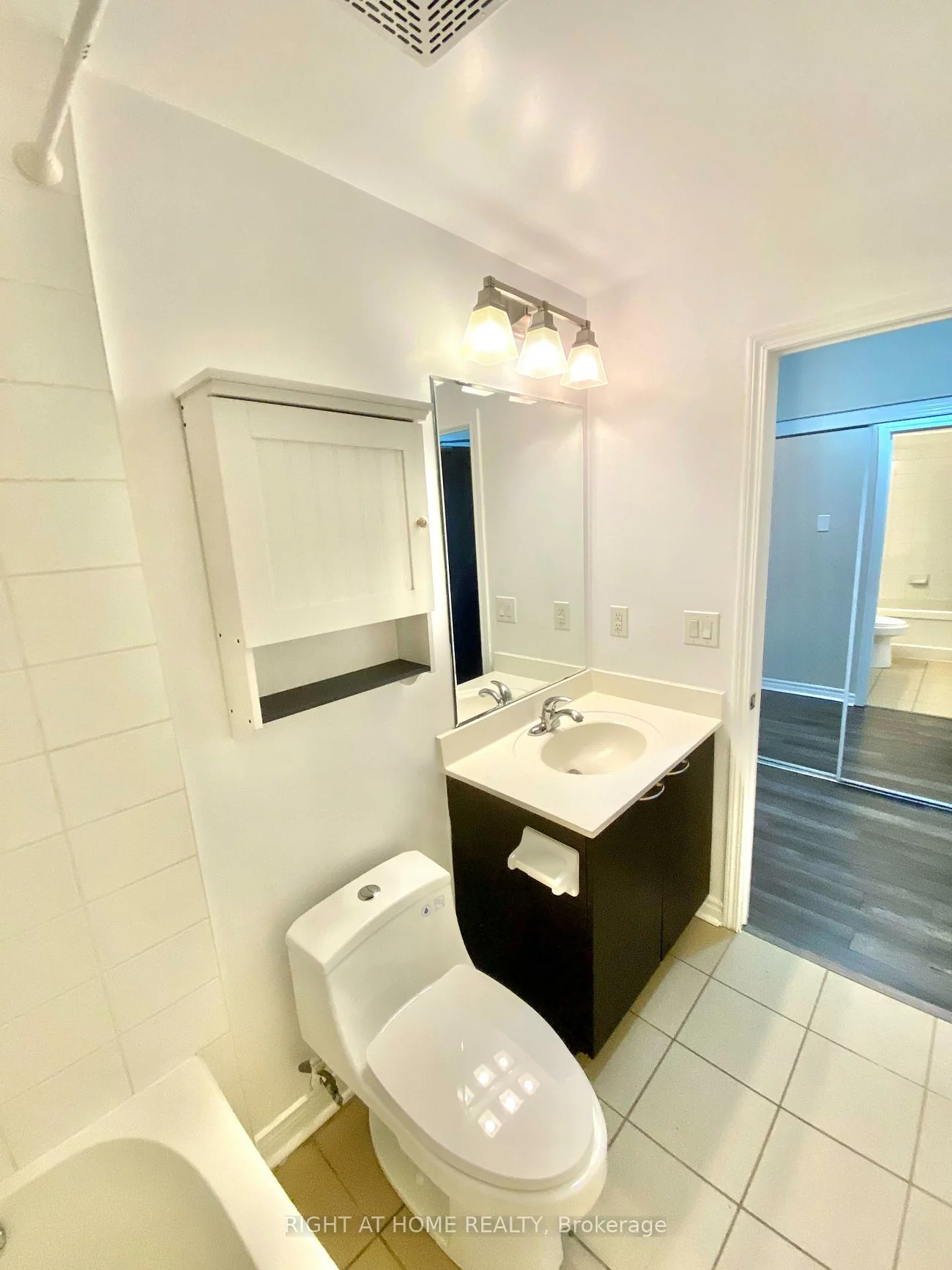 385, Prince Of Wales, City Centre, Mississauga