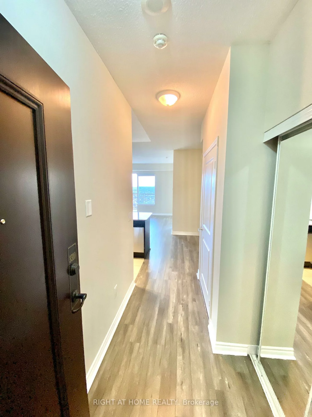 385, Prince Of Wales, City Centre, Mississauga