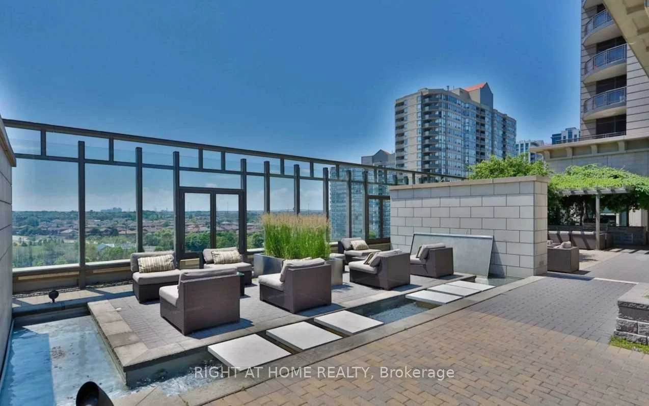 385, Prince Of Wales, City Centre, Mississauga