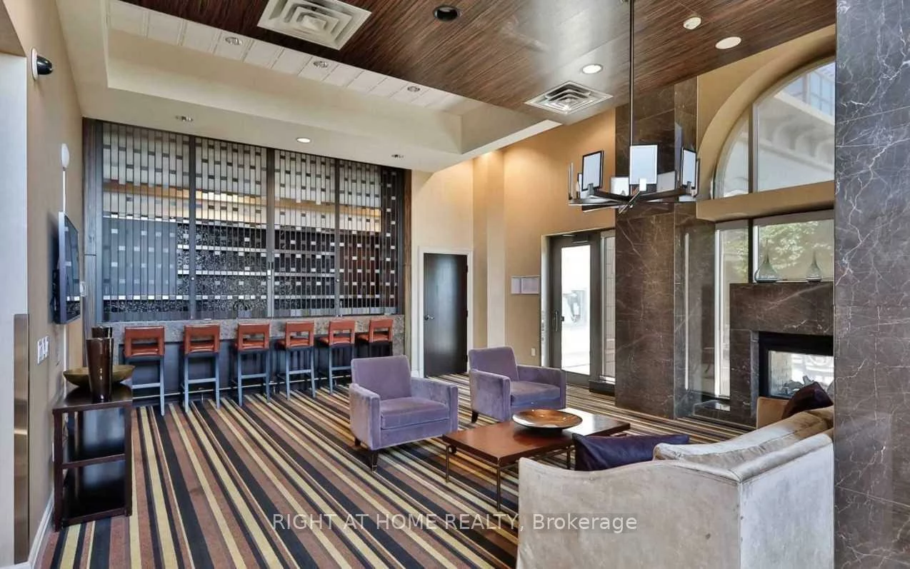 385, Prince Of Wales, City Centre, Mississauga