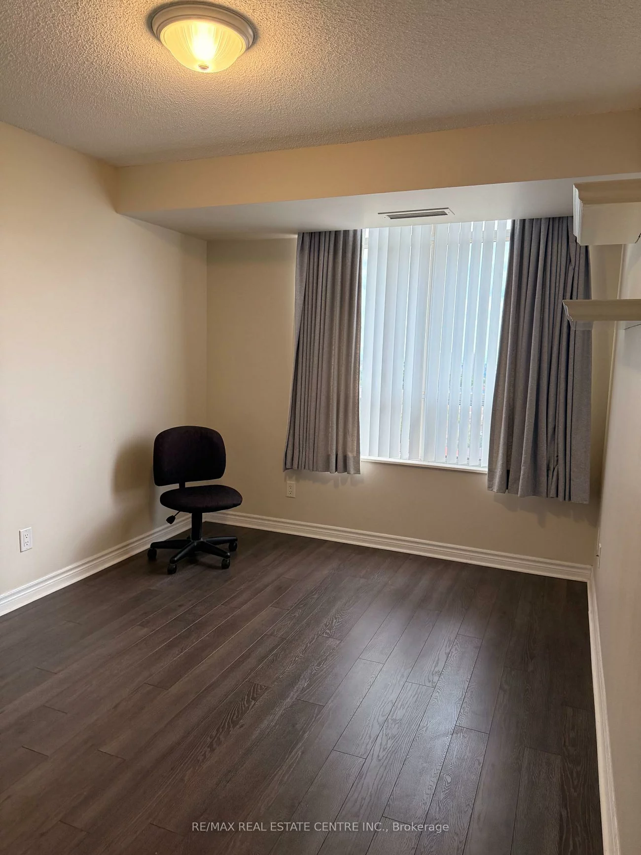 3880, Duke Of York, City Centre, Mississauga