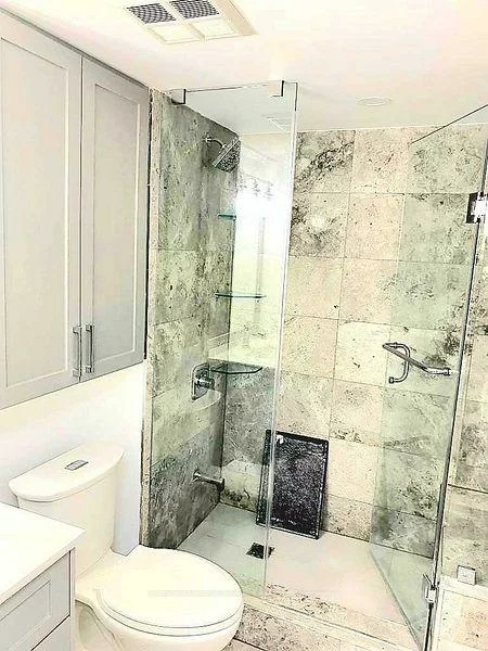 35, Kingsbridge Garden, Hurontario, Mississauga