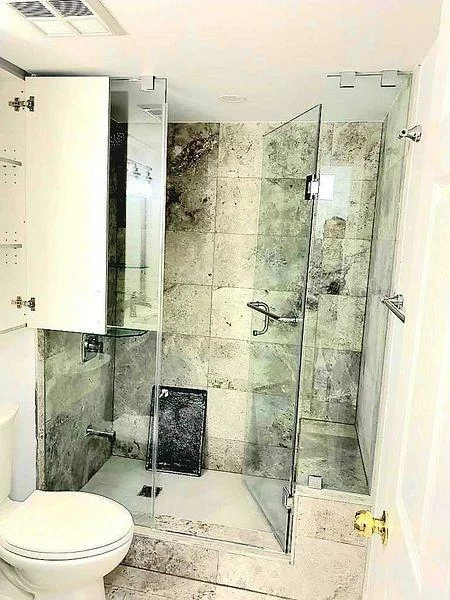 35, Kingsbridge Garden, Hurontario, Mississauga