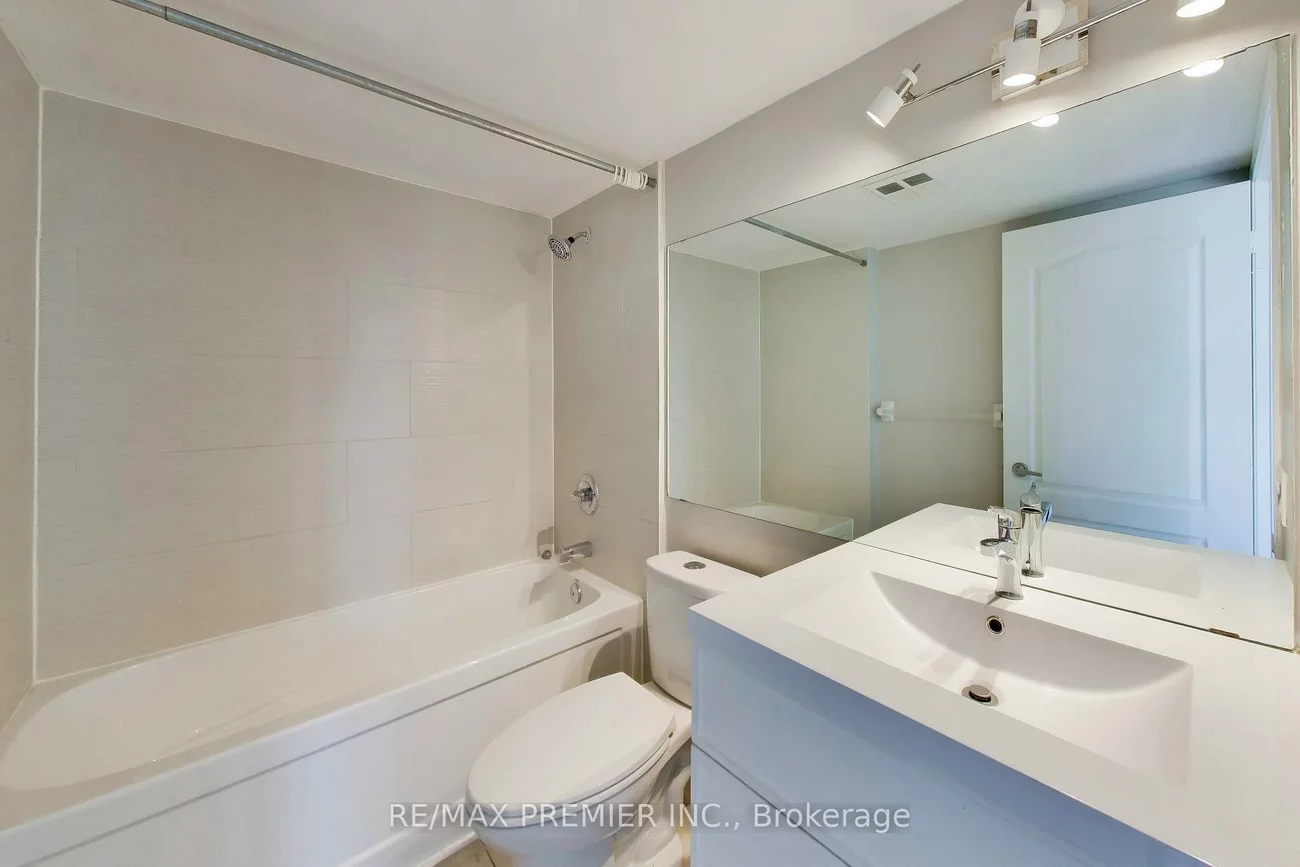 33, Elm, City Centre, Mississauga