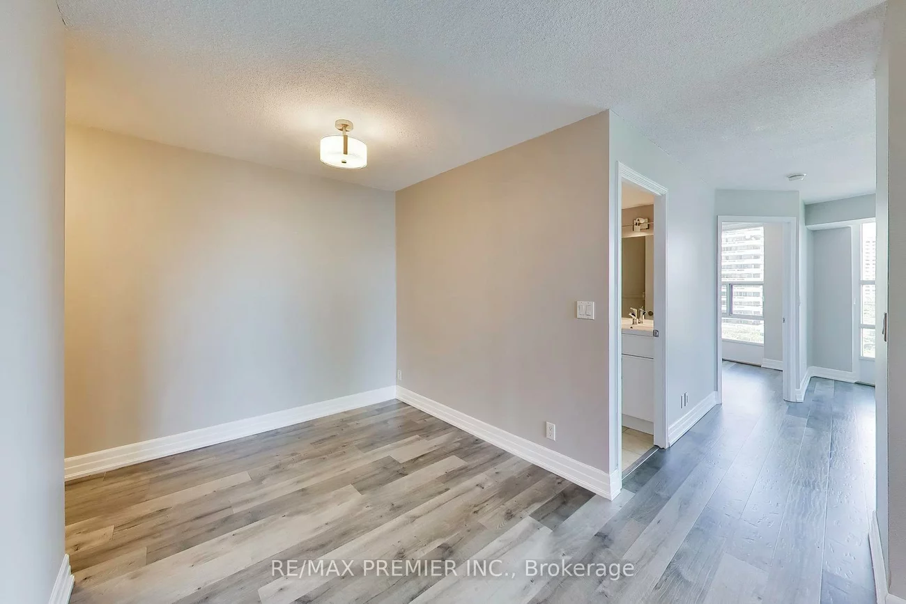 33, Elm, City Centre, Mississauga
