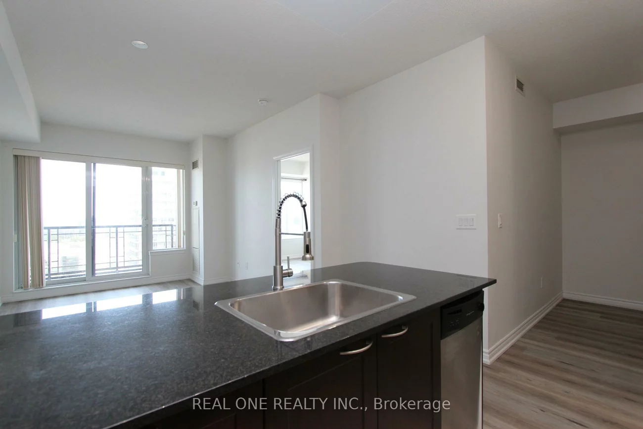 385, Prince Of Wales, City Centre, Mississauga