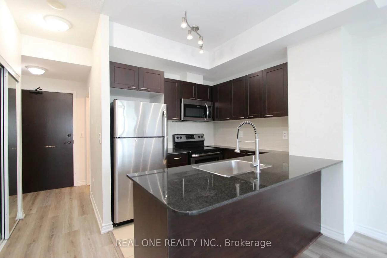 385, Prince Of Wales, City Centre, Mississauga