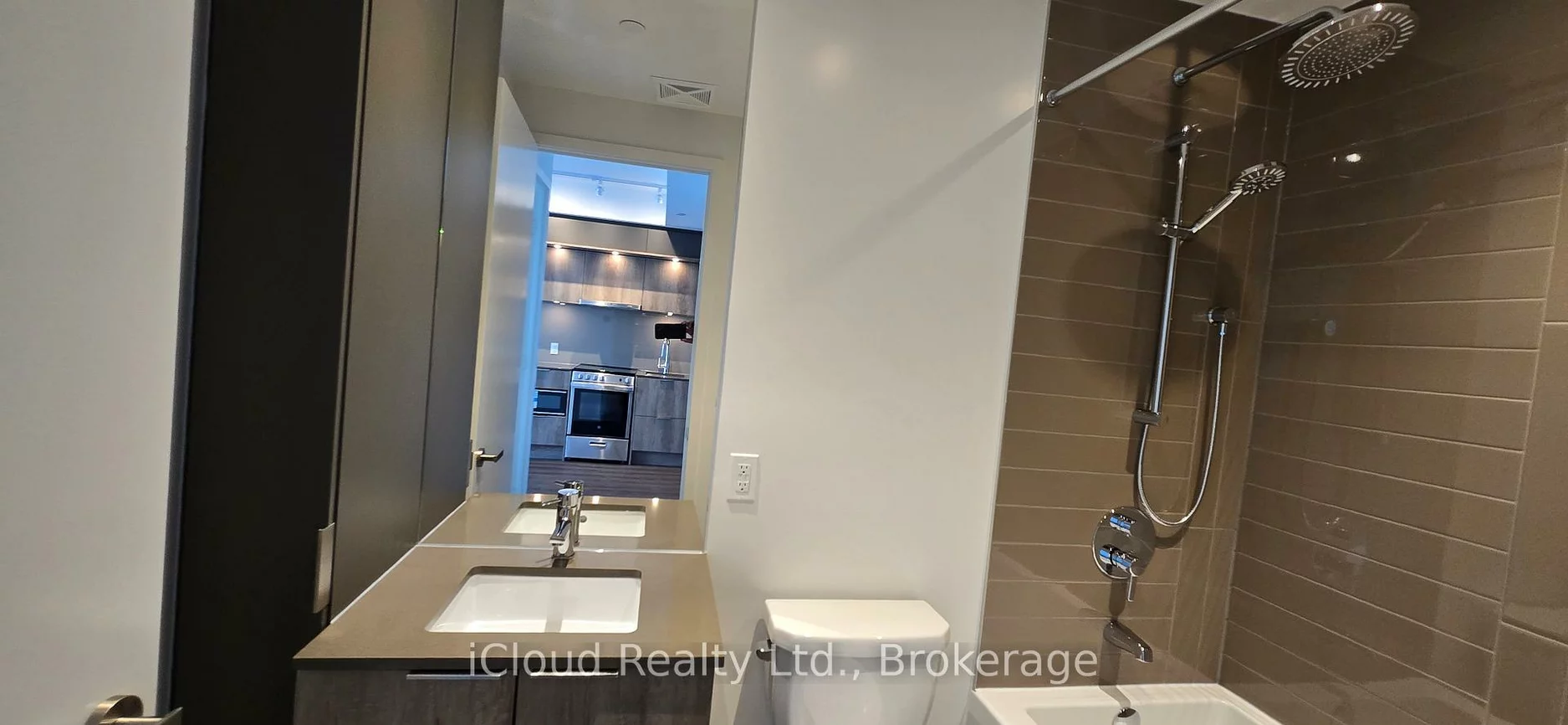 448, Burmhamthorpe, City Centre, Mississauga