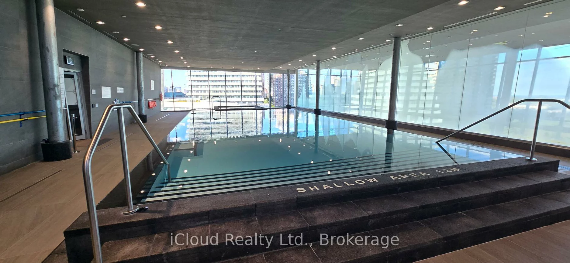 448, Burmhamthorpe, City Centre, Mississauga