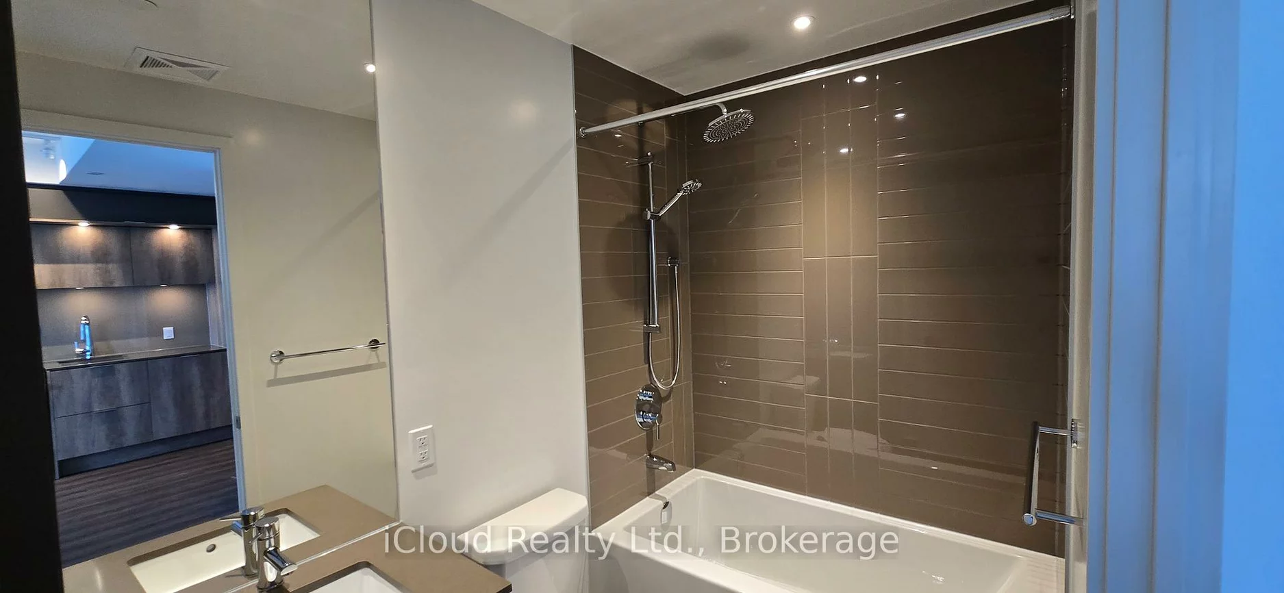 448, Burmhamthorpe, City Centre, Mississauga