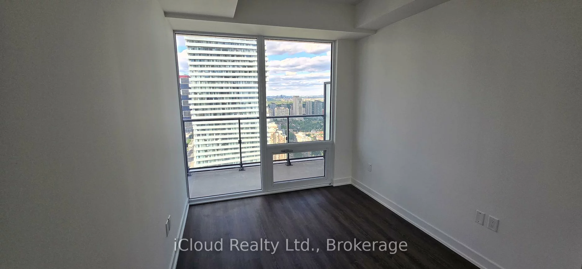 448, Burmhamthorpe, City Centre, Mississauga