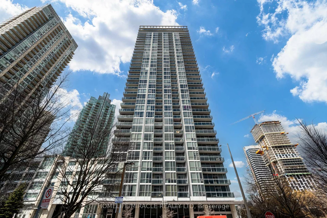 223, Webb, City Centre, Mississauga