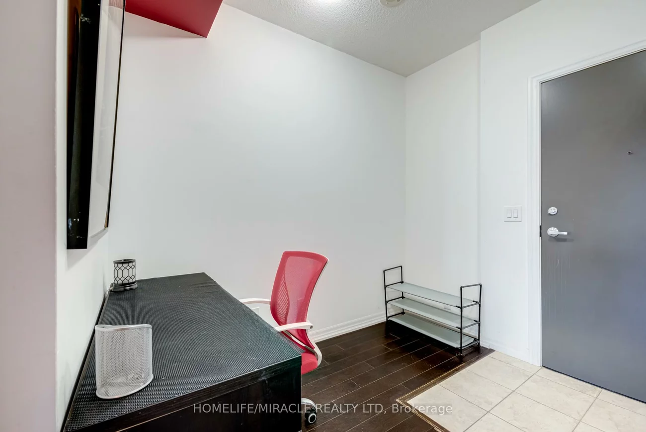 223, Webb, City Centre, Mississauga