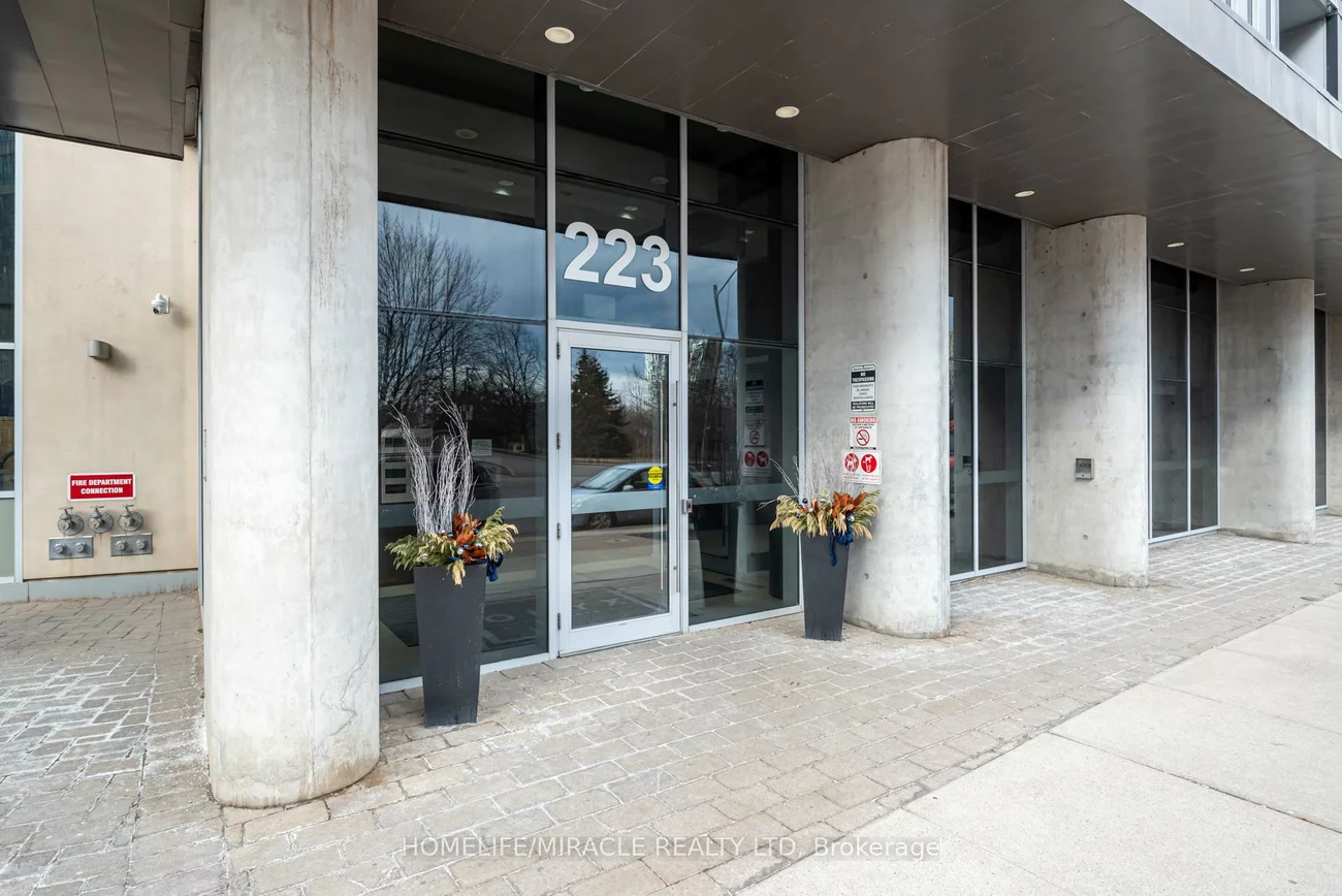 223, Webb, City Centre, Mississauga