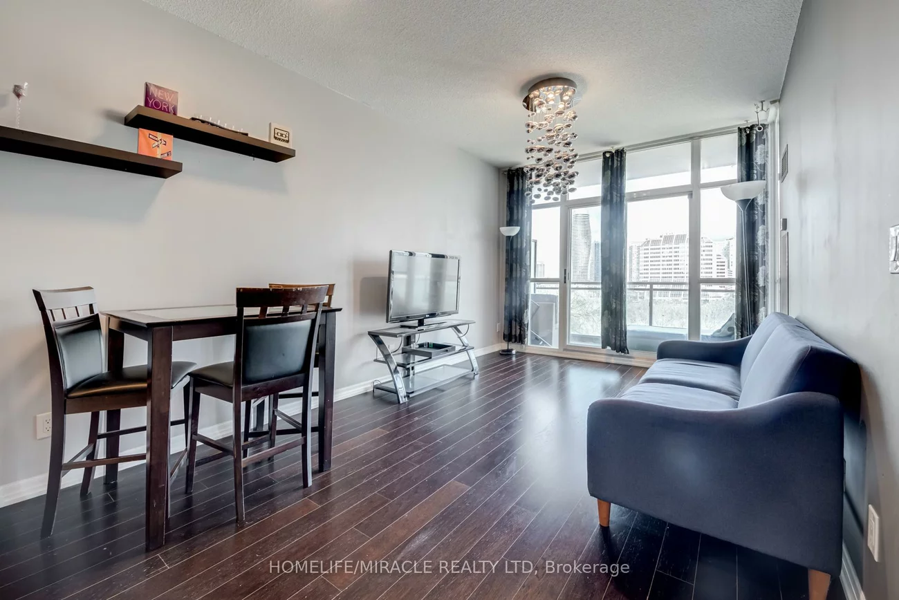 223, Webb, City Centre, Mississauga