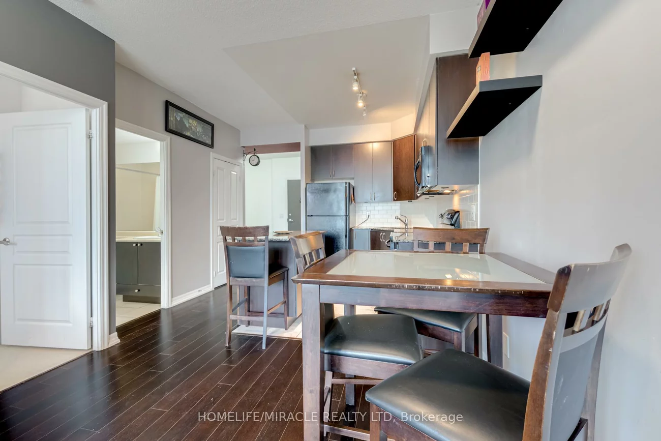 223, Webb, City Centre, Mississauga