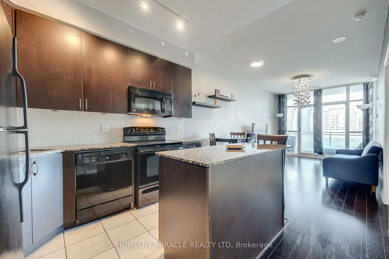 223, Webb, City Centre, Mississauga