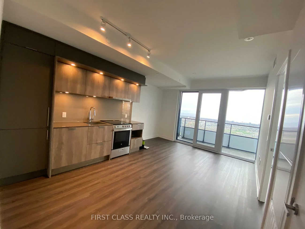 448, Burnhamthorpe, City Centre, Mississauga