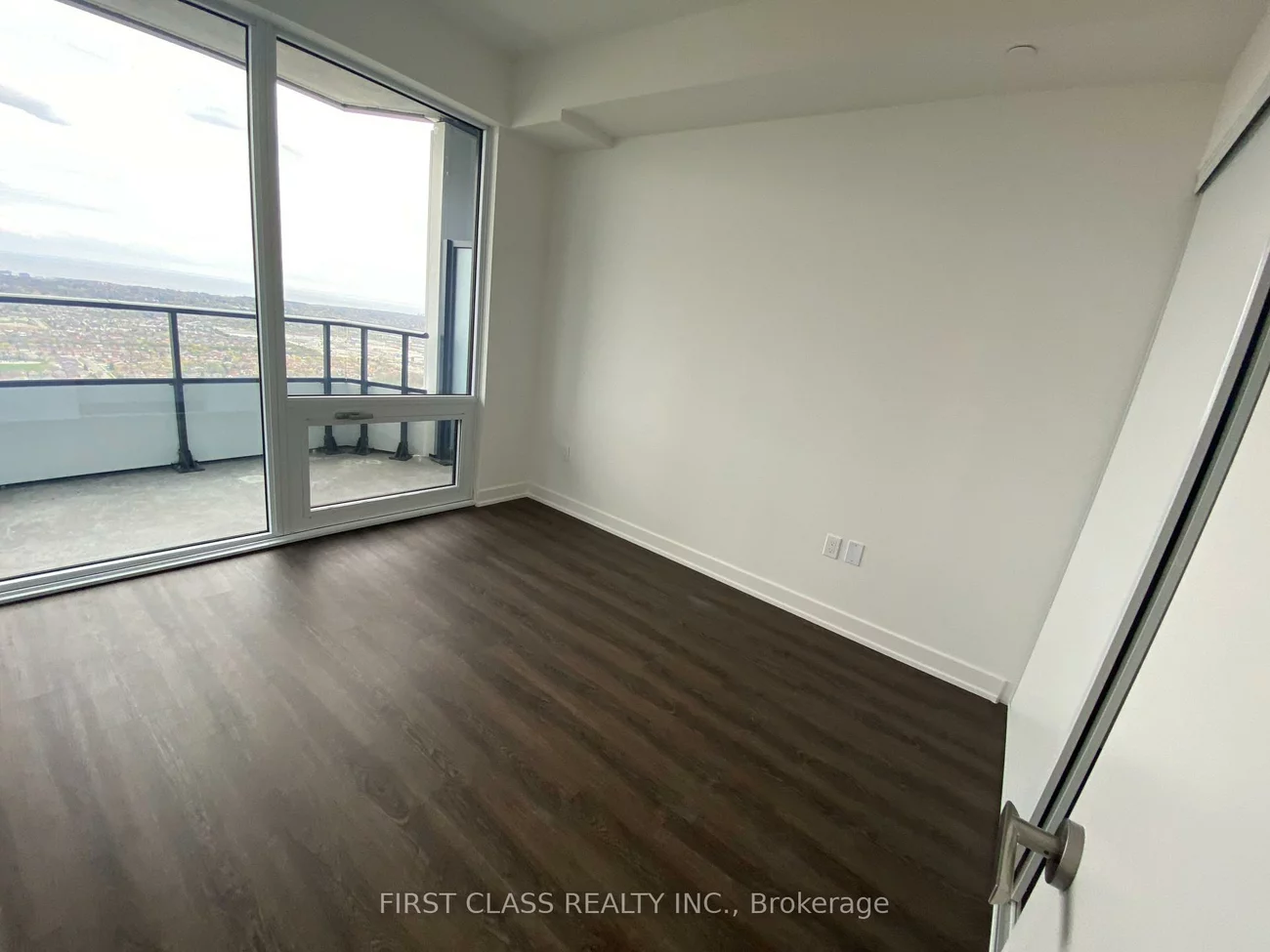 448, Burnhamthorpe, City Centre, Mississauga
