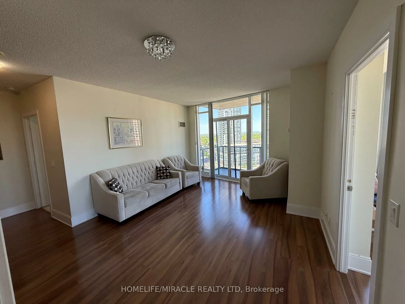 330, Burnhamthorpe, City Centre, Mississauga