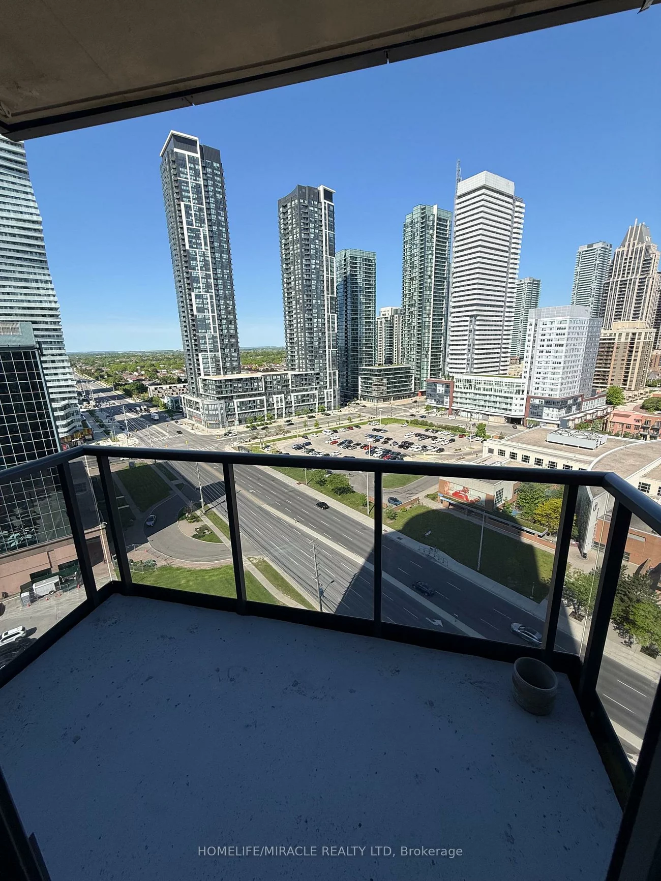330, Burnhamthorpe, City Centre, Mississauga
