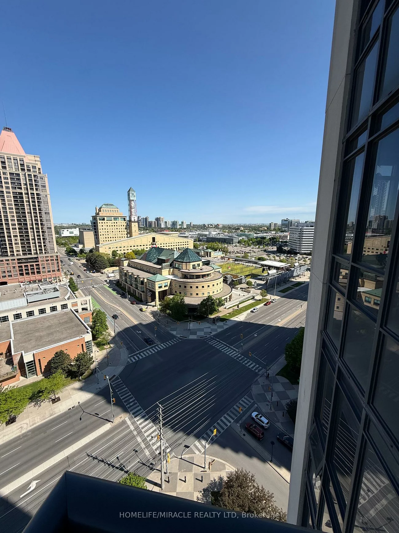 330, Burnhamthorpe, City Centre, Mississauga