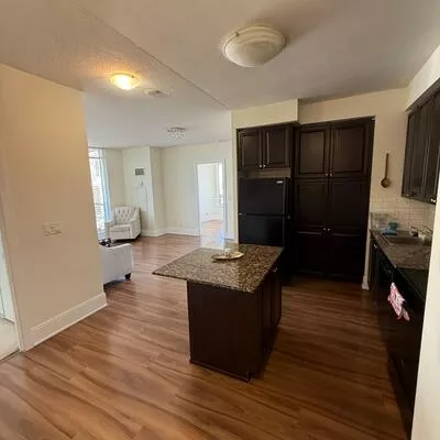 330, Burnhamthorpe, City Centre, Mississauga