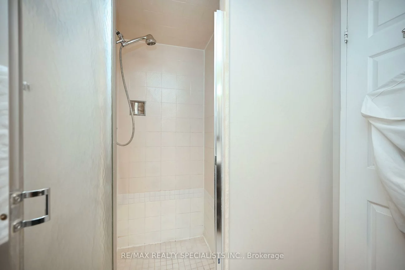 285, Enfield, City Centre, Mississauga